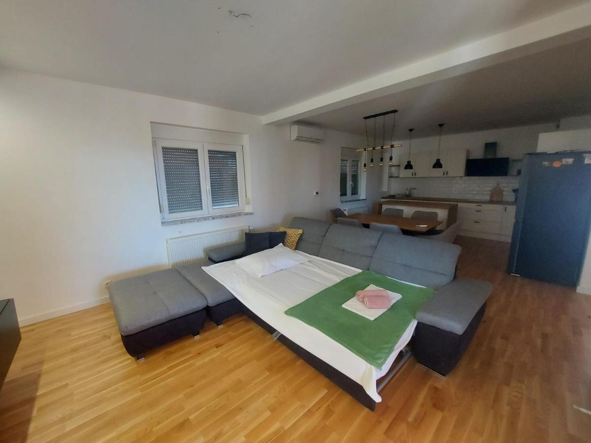 Apartman Konfidenca 비오그라드나모루 외부 사진